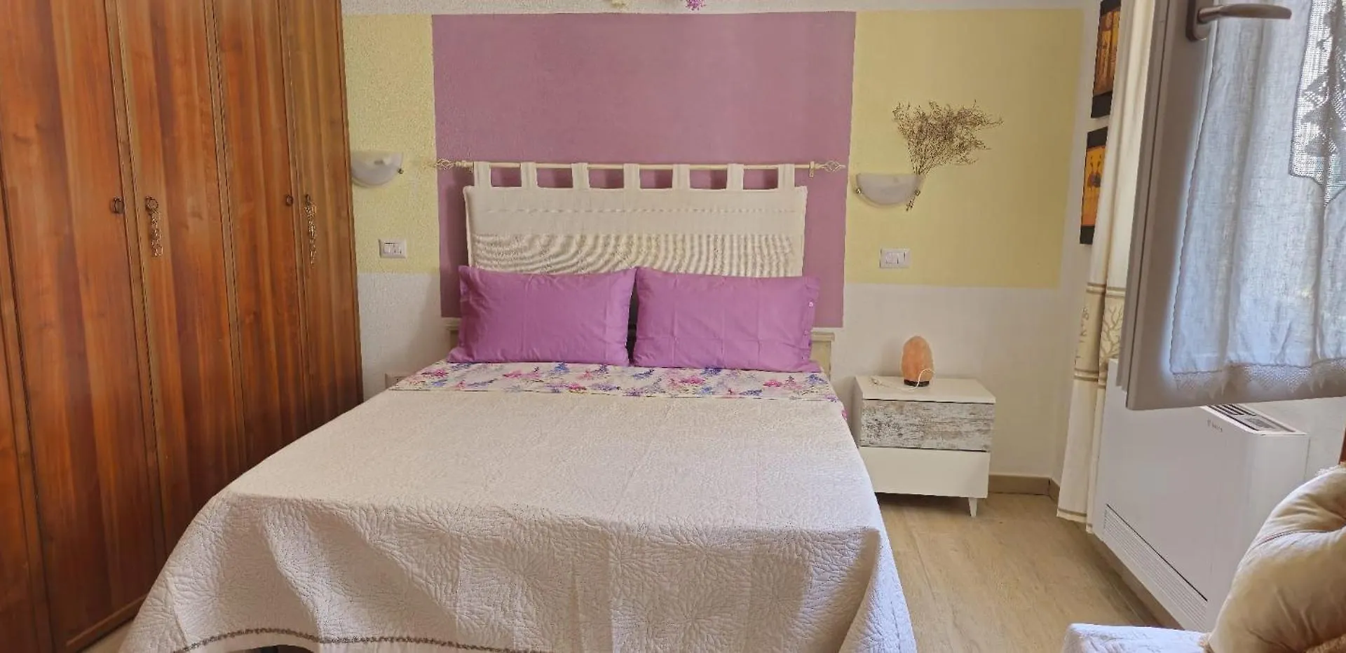 Vendégház Insula -- Telti Hotel Olaszország